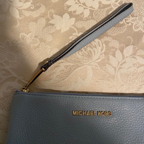 Michael Kors Powder Blue Leather Wristlet - Picture 3 of 7